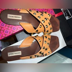 Steve Madden spiked cognac Sandal/slide